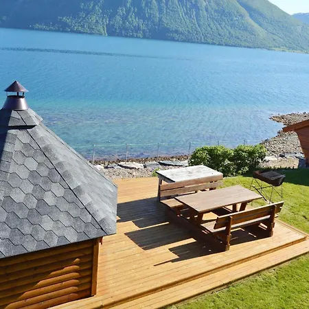 5 Person In * Eidsvåg