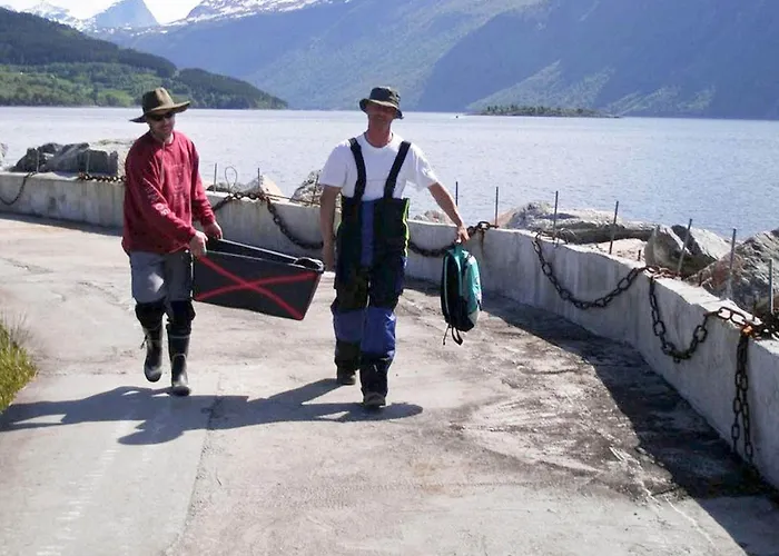 5 Person In * Eidsvåg