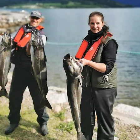5 Person In Eidsvåg